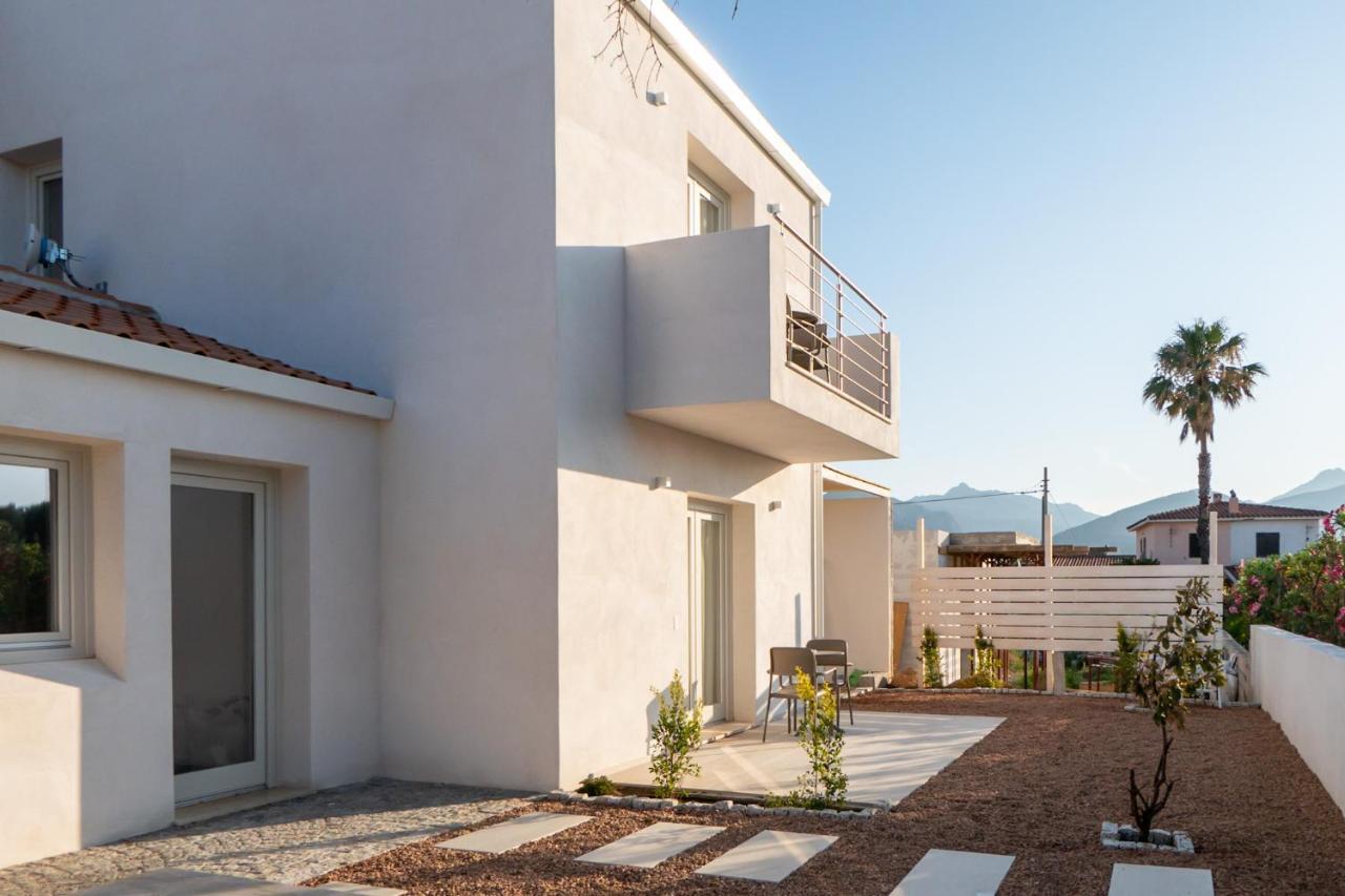 Villa Est Сан-Теодоро Экстерьер фото