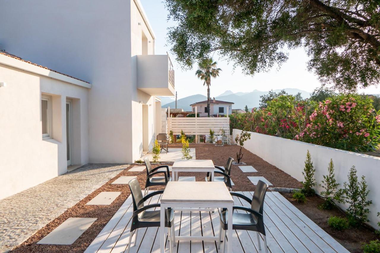 Villa Est Сан-Теодоро Экстерьер фото