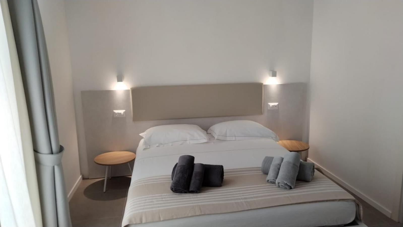 Villa Est Сан-Теодоро Экстерьер фото