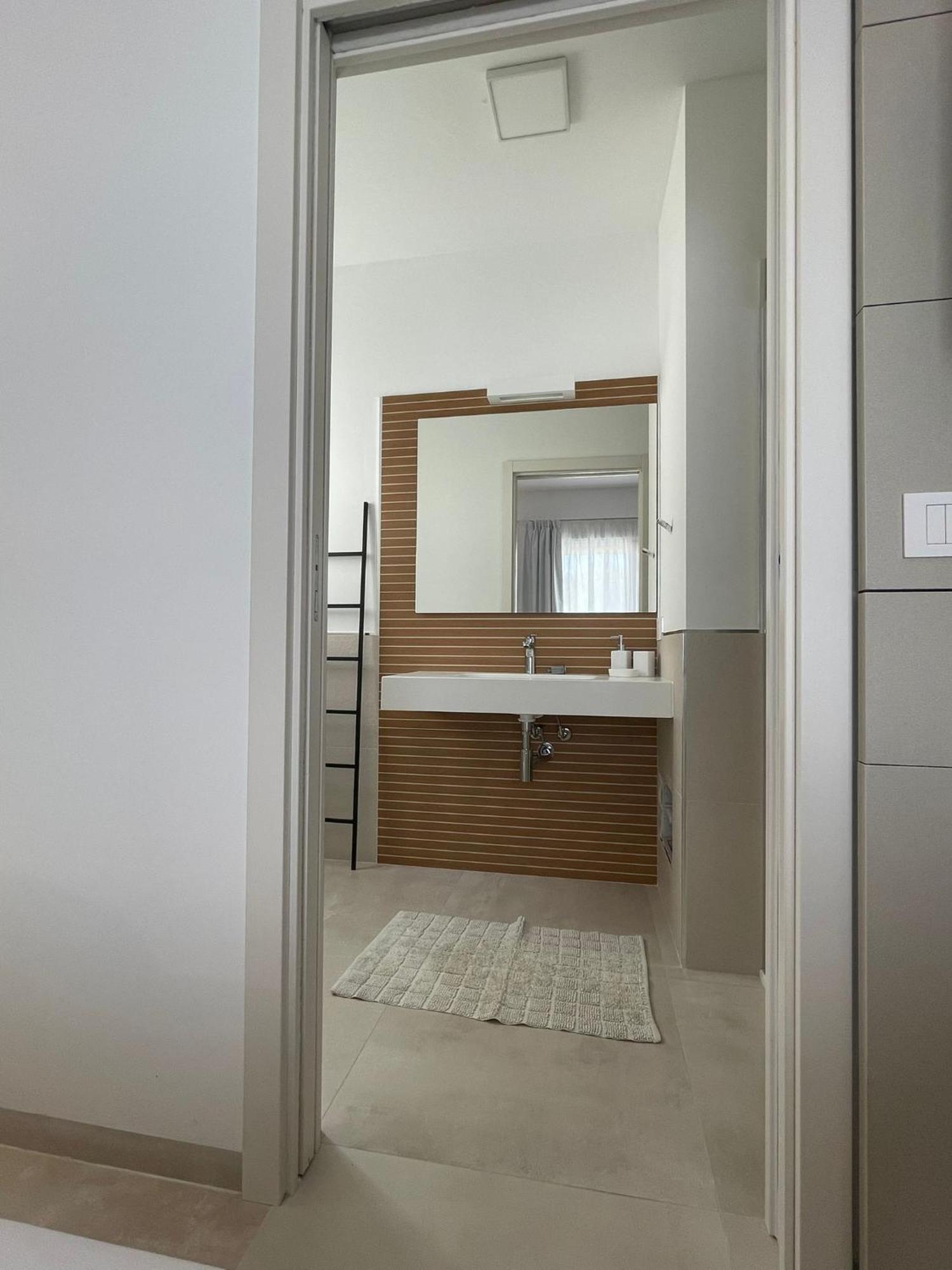 Villa Est Сан-Теодоро Экстерьер фото